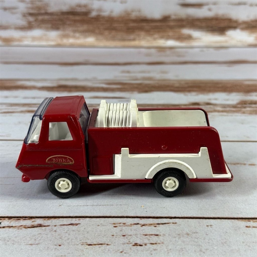 Tonka Vintage Red Diecast Pumper Firetruck Classic Toy Used